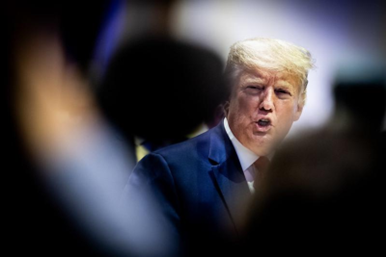 Trump rompe tradição diplomática e usa tarifa de 50% para punir o Brasil por decisões internas