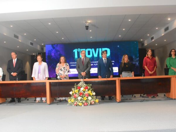 Fátima Nunes participa de Fórum de Violência Doméstica na Bahia