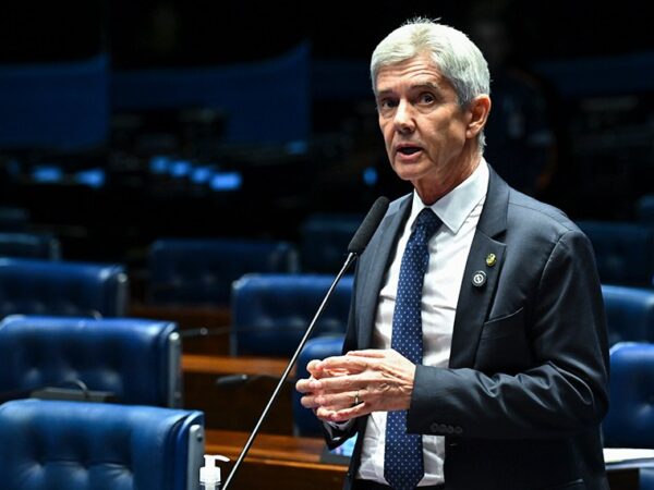 PEC que garante locais de descanso para motoristas segue para a Câmara