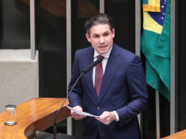 Presidente da Câmara destaca prioridades legislativas e votações previstas para 2026