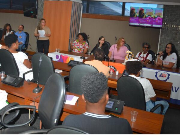 Aula inaugural de cursos para mulheres na construção pesada é realizada na ALBA
