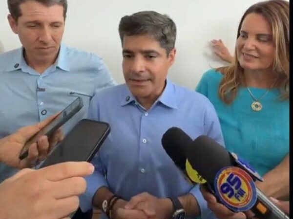 ACM Neto chama Zé Cocá para vice e consolida eixo político com prefeitos fortes do interior