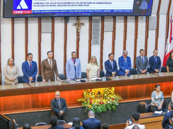 Presidente da ALBA elogia trabalho modernizador do ex-secretário Edelvino Góes na administração pública