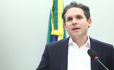 Motta cria comissão especial para analisar fim da escala 6×1