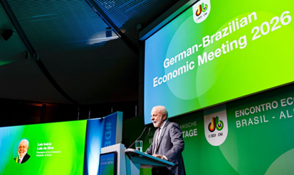 Lula fala em reciprocidade após expulsão de delegado dos EUA