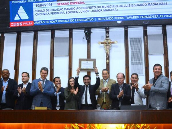 ALBA concede Título de Cidadão Baiano ao prefeito Júnior Marabá