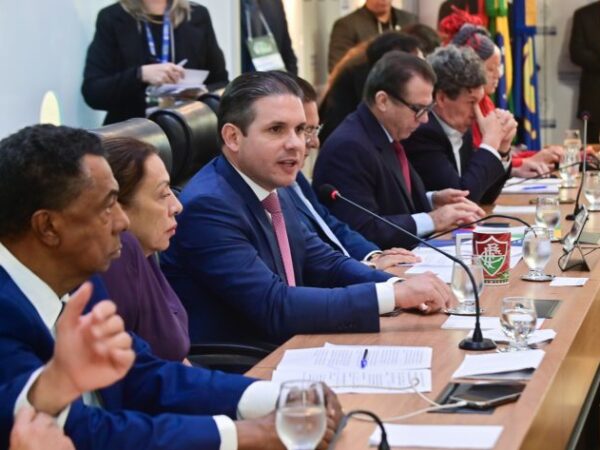 Hugo Motta reafirma intenção de votar fim da escala 6×1 ainda em maio