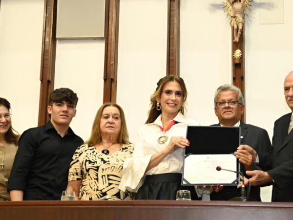 Assembleia concede Comenda 2 de Julho à juíza Alessandra Andrade