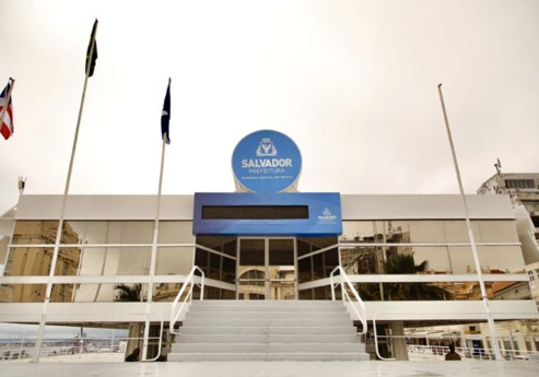 Prefeitura de Salvador terá expediente reduzido na segunda-feira (29) por jogo do Brasil nas oitavas da Copa