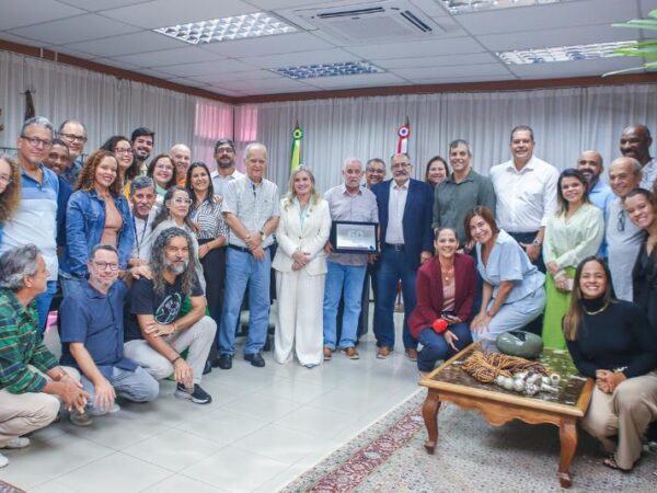 Poder Legislativo celebra os 60 anos de serviço de David Brito Lavigne