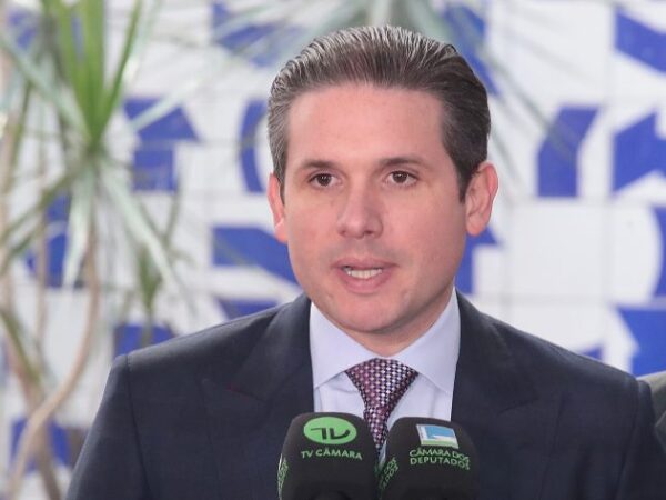 Motta designa Leo Prates para relatar projeto de lei do governo sobre redução de jornada