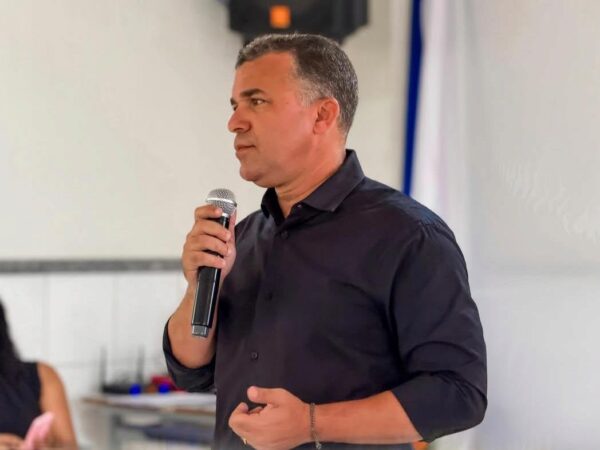 Prefeito de Santo Estêvão acusa Jerônimo de excluir obra para o município por motivação política: “Desrespeito ao povo”