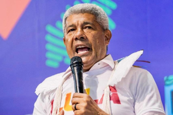Jerônimo rebate críticas de Zé Ronaldo e garante manutenção de investimentos em Feira de Santana