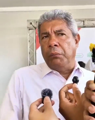 Jerônimo reage a críticas de Zé Ronaldo sobre regulação e cobra hospital municipal para Feira: “Não aprendi a fazer política dessa forma”