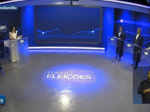 Primeiro debate pelo Governo da Bahia expõe disputa entre ACM Neto e Jerônimo