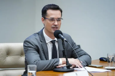TSE suspende atos de campanha de Deltan Dallagnol ao Senado pelo Paraná