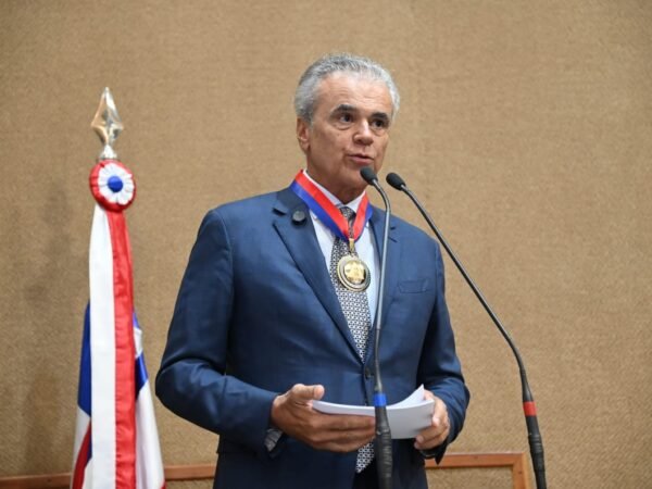 ALBA concede Comenda Dois de Julho ao presidente do Conselho da Rede Mater Dei