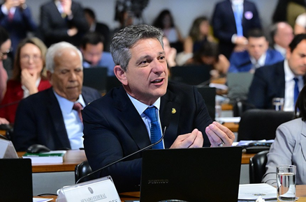 CCJ aprova relatório da PEC da Segurança, mas não conclui votação