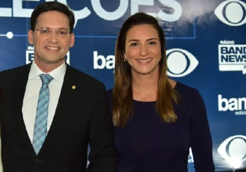 Roberta Roma volta a ser internada após sentir dores no peito em Salvador